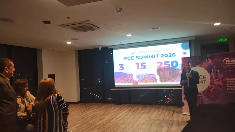 2LANZAMIENTO DEL FCE SUMMIT copia